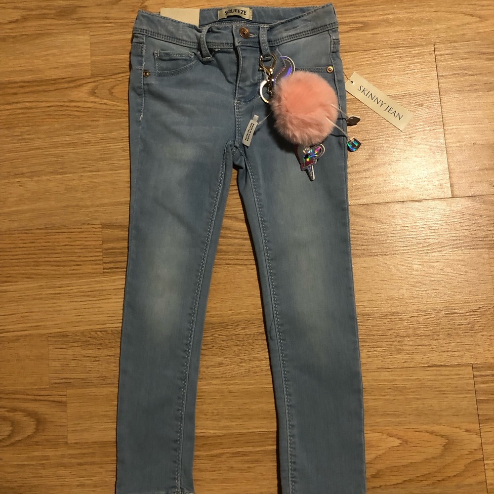 New “Squeeze”” skinny jeans size 4 with tag